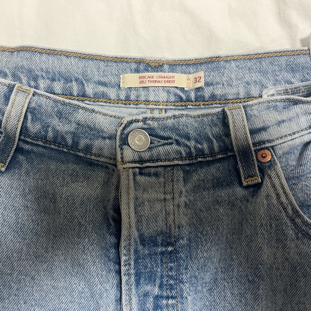 LEVIS Ribcage Straight Jeans - Picture 2 of 10